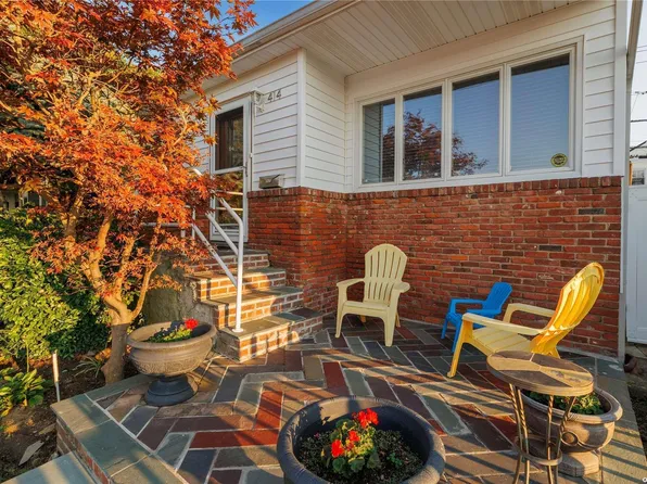 414 E Chester Street, Long Beach, NY 11561