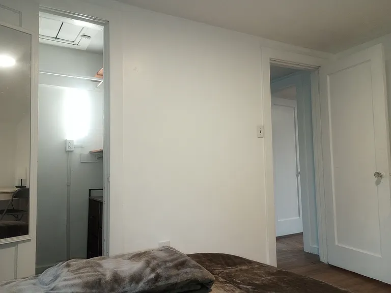 428 Connor St — Photo 18