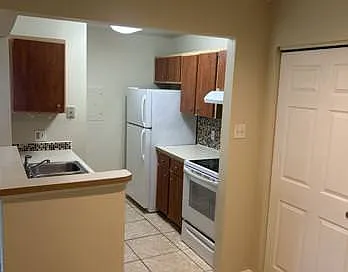 3823 Bay Club Cir Photo 1