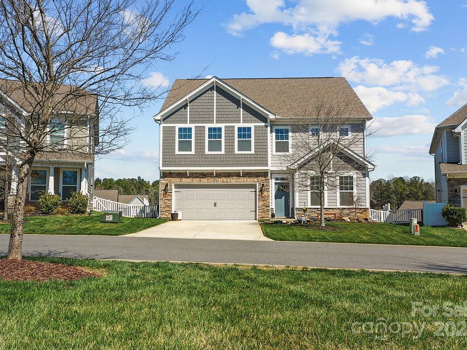 1st image of 138 Carolina Ash Ln