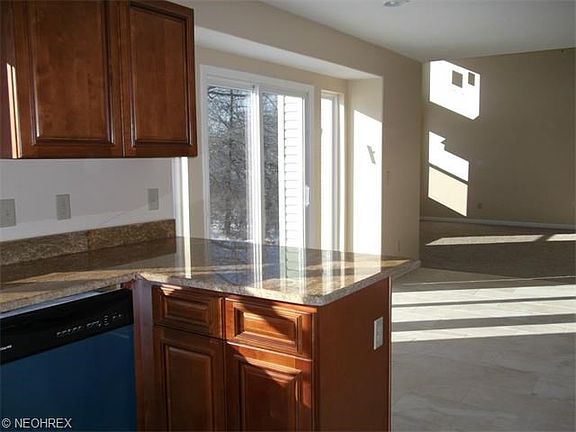 5th image of 200 Cross Creek Dr NW