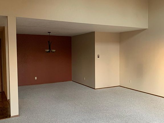 4th image of 2020 NW 195th St APT 302