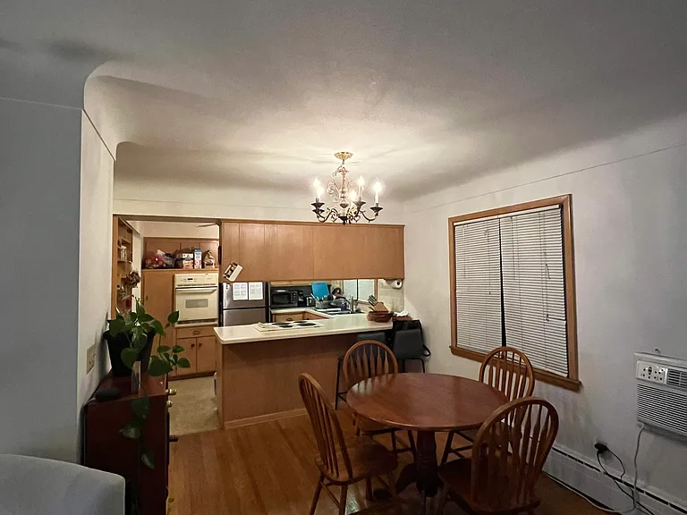 2210 Marshall Ave — Photo 9