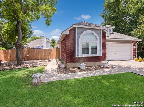 2nd image of 1307 Larkshall Ct