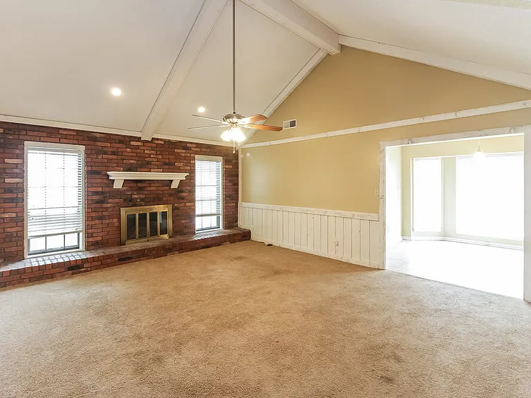 6708 Henredon Dr — Photo 4