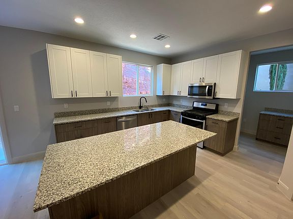 Kitchen + stainless steel appliances
