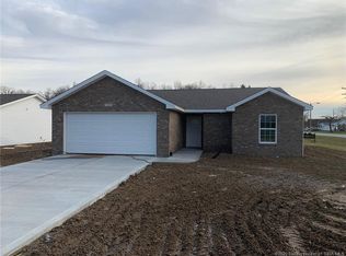 103 Wooded Ct, Hanover, IN 47243