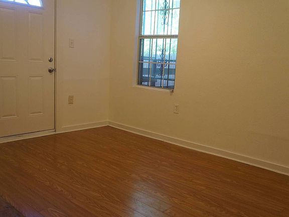 5th image of 820 E Euclid Ave #C