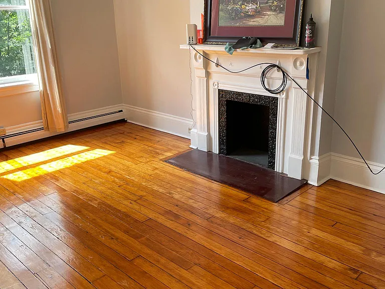 327 Thorn St #4 — Photo 12