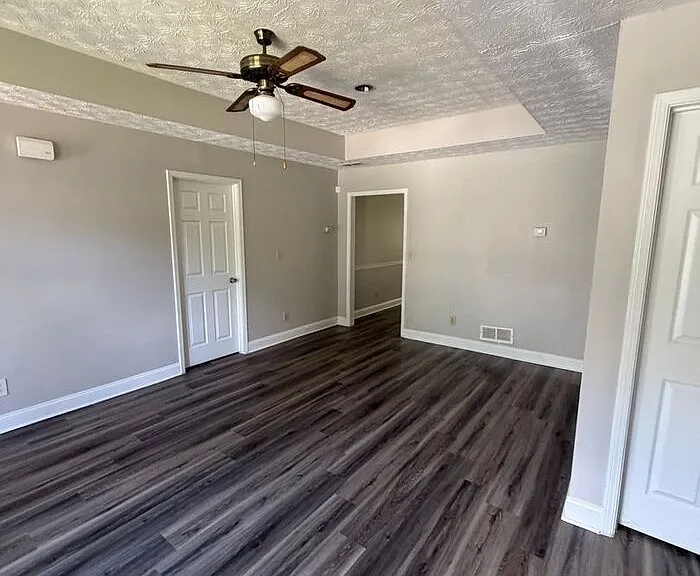 2107 Fairway Ct SE #B — Photo 3