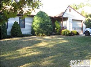 225 Church St, Lakehurst, NJ 08733