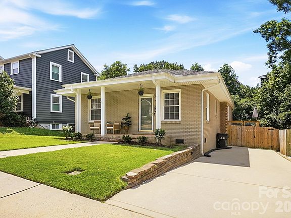 2nd image of 417 Woodvale Pl