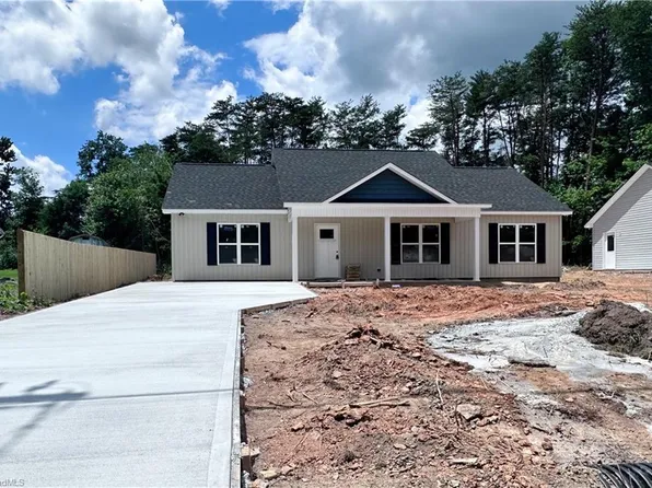 4840 Reid Rd, Winston Salem, NC 27107