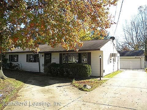 1st image of 34779 Leslie Ave
