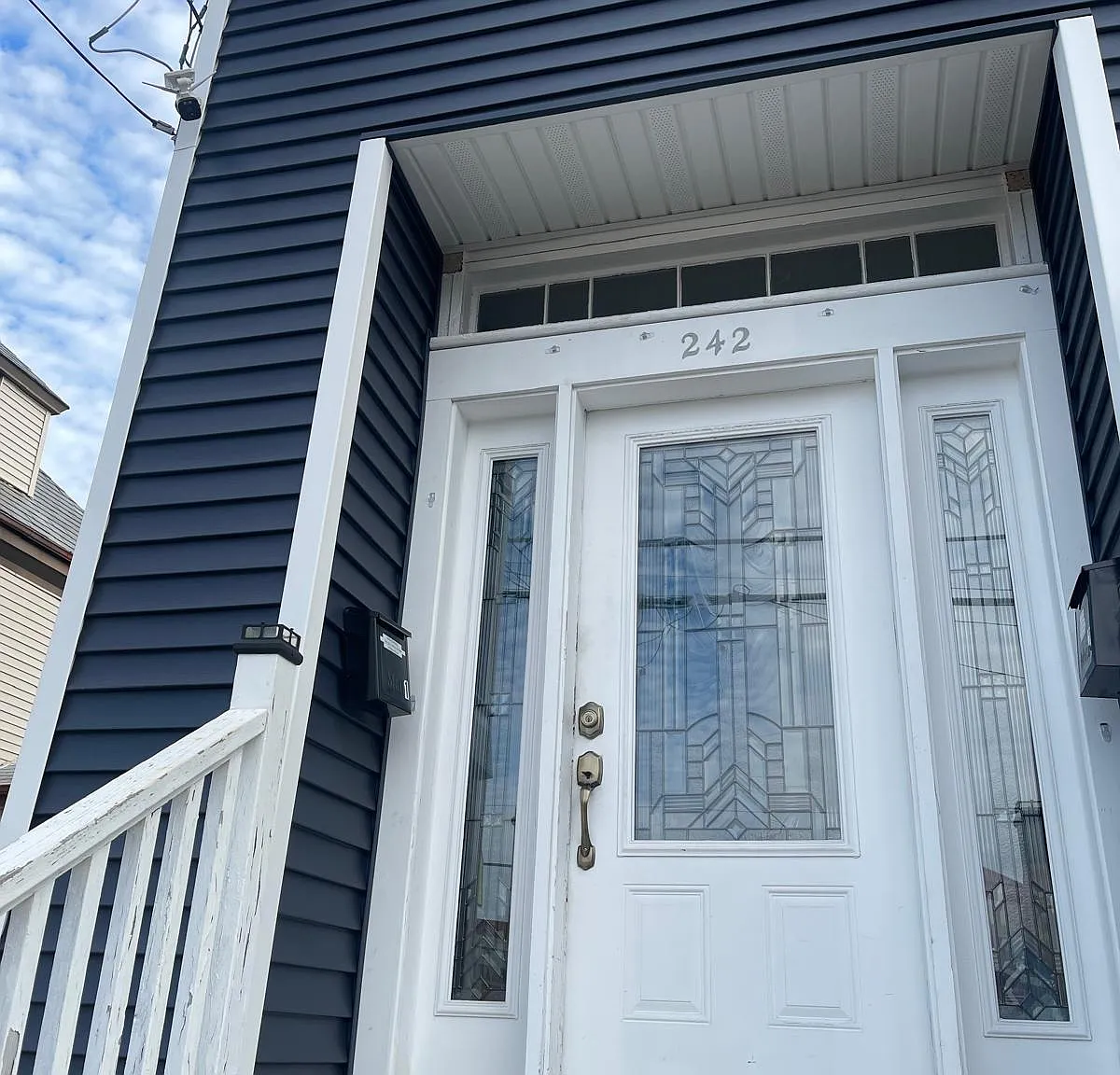 242 Essex St — Photo 2