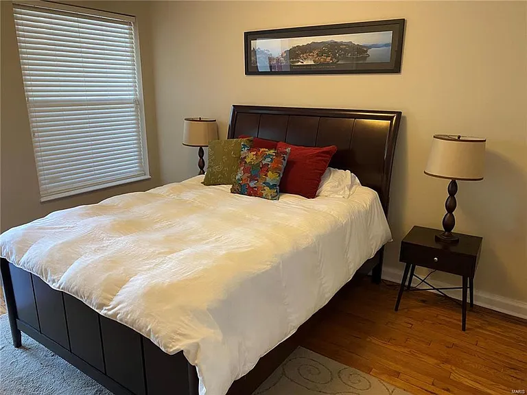 5375 Pershing Ave #1E — Photo 15