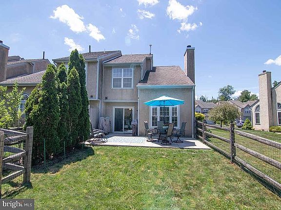 5th image of 41 Sequoia Dr