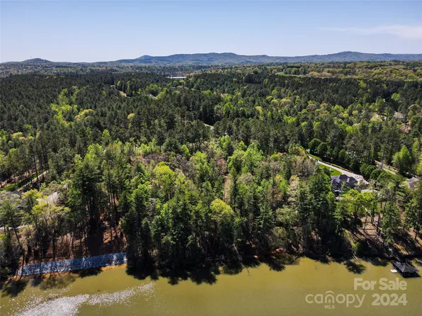 103 Beacon Ridge Dr, Connelly Springs, NC 28612