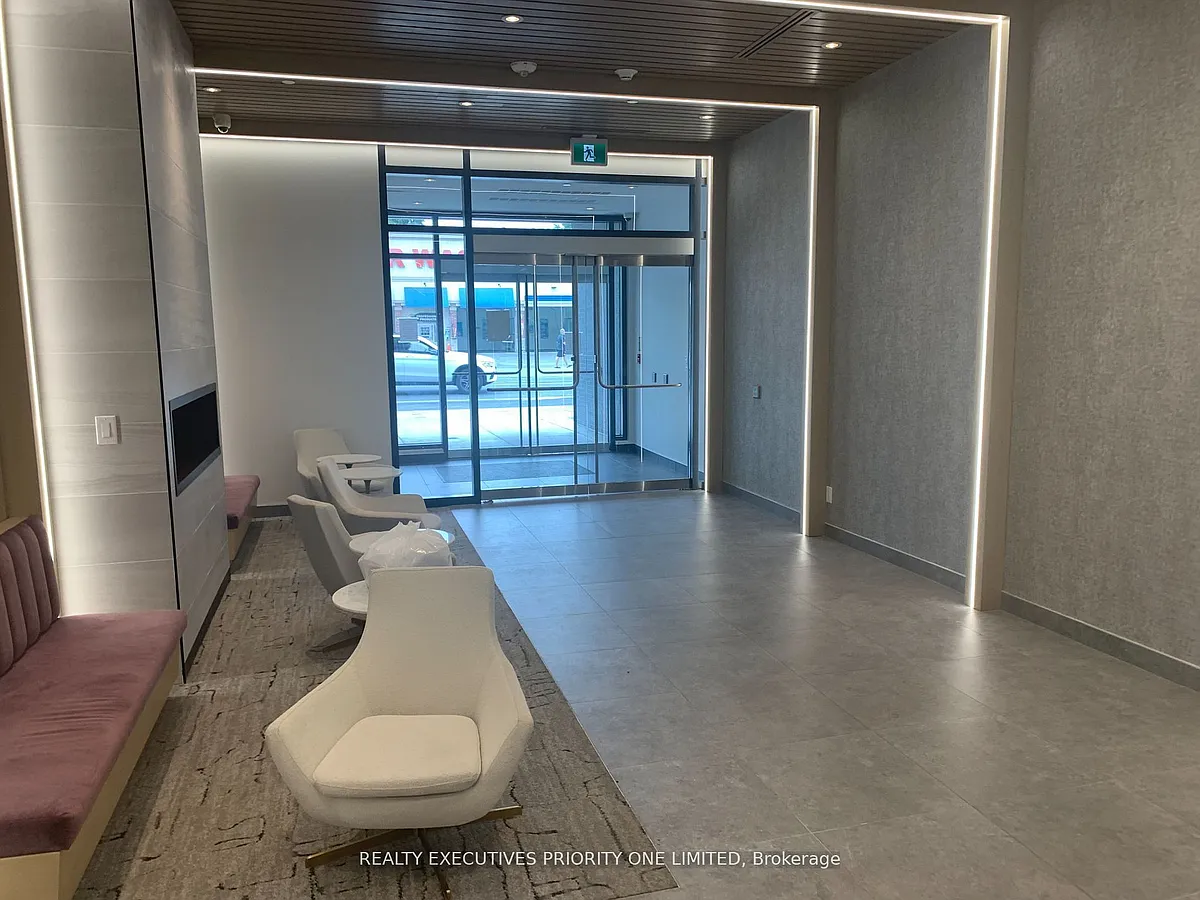 Building Photo - 2369 Danforth Ave #407