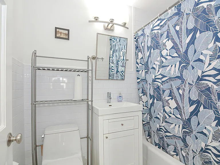 18 Pond St #7 — Photo 13