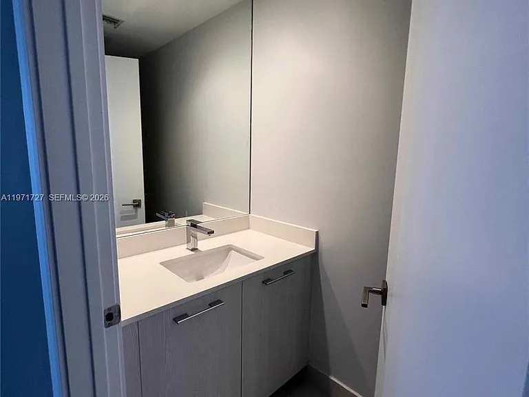 45 SW 9th St #3703 — Photo 42