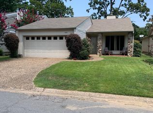1610 Pickering Dr, Little Rock, AR 72211