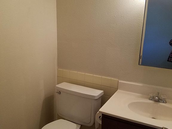 5th image of 108 Brandiles Ln