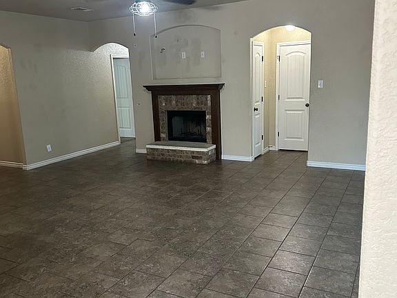 4th image of 703 W Gemini Ln