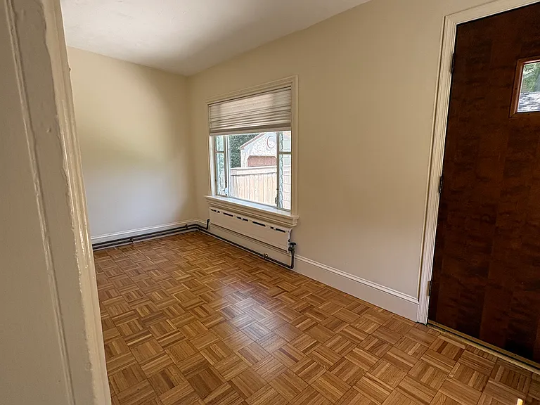 806 Pleasant Ave — Photo 9