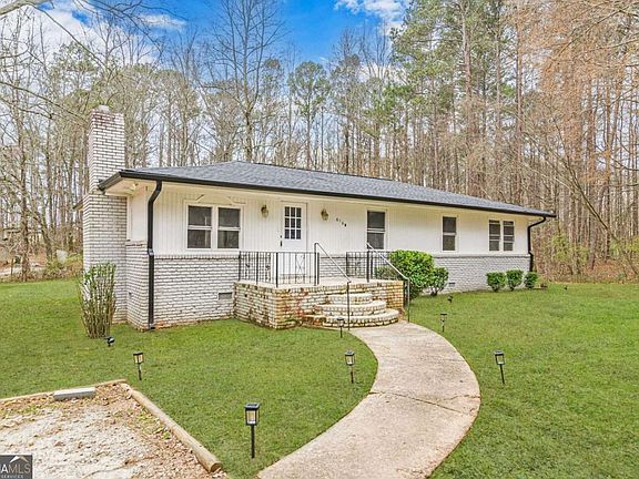 2nd image of 616B Inman Rd