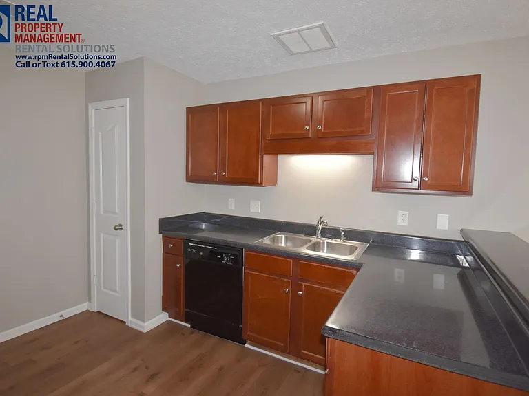 1178 Catawba Way — Photo 9