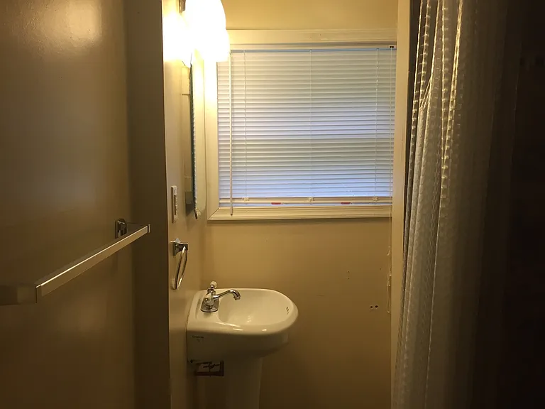 51 Redwood Lodge — Photo 9