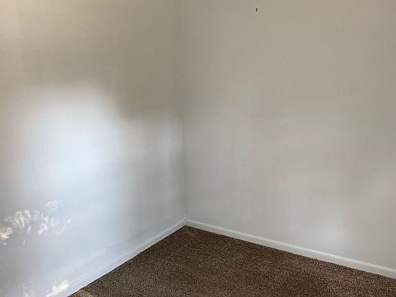 5th image of 719 S 3rd Ave