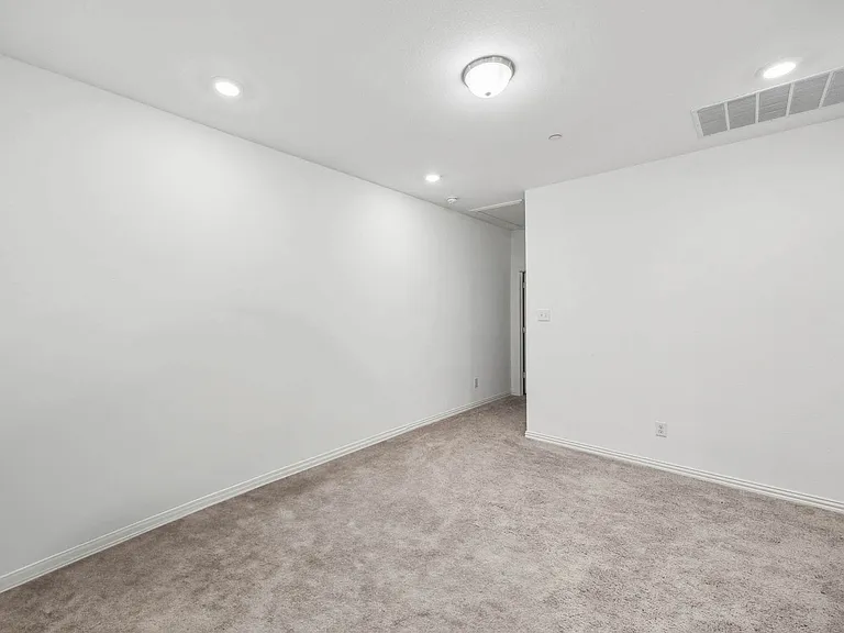 3325 Switch St — Photo 16