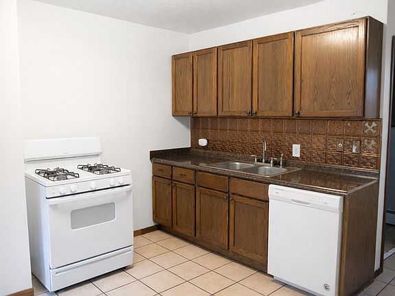 4th image of 513 8th Ave SE #3
