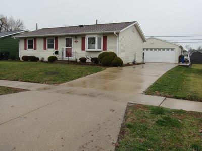 4520 Ford Ave NW, Cedar Rapids, IA, 52405