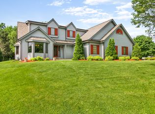 S78W20103 Burningwood Ct, Muskego, WI 53150