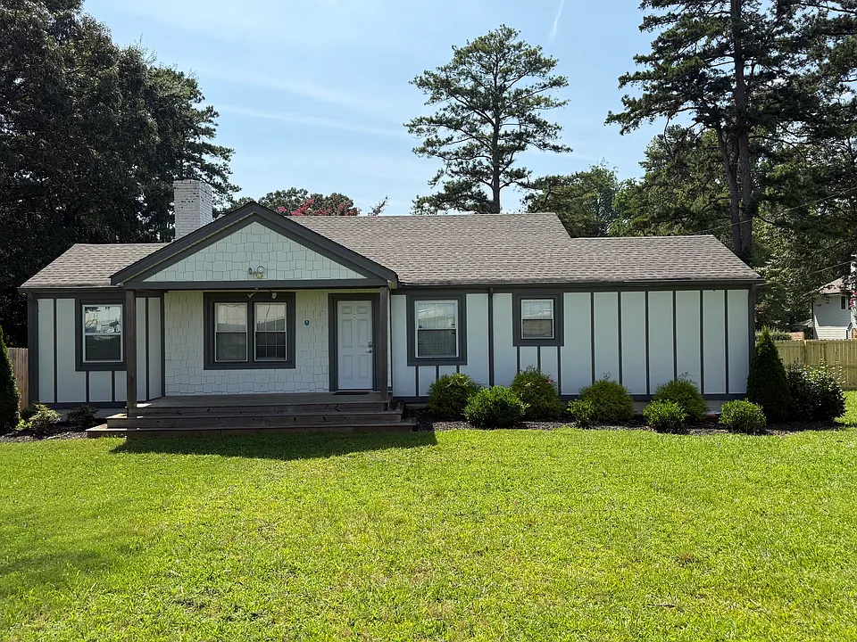 3910 Clairmont Rd
