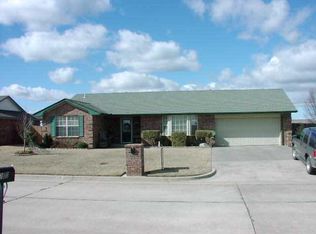 2802 David Dr, El Reno, OK 73036