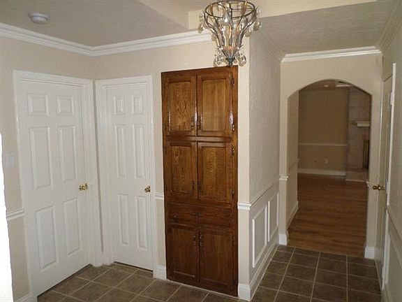 2nd image of 2021 Avenue C