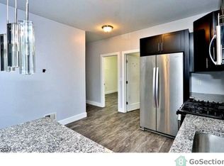 79 Smith St #2R, Irvington, NJ 07111