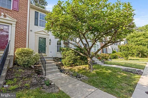 983 Chestnut Manor Ct Photo 1