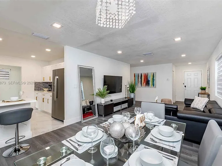 4727 NW 5th Ave — Photo 14
