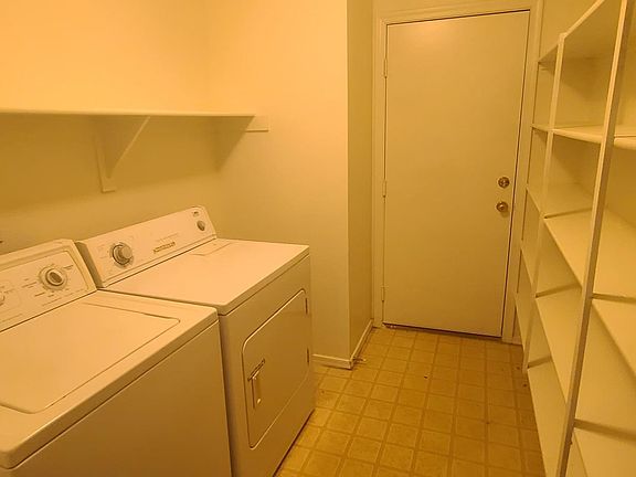 5th image of 1134 S Maverick Ct