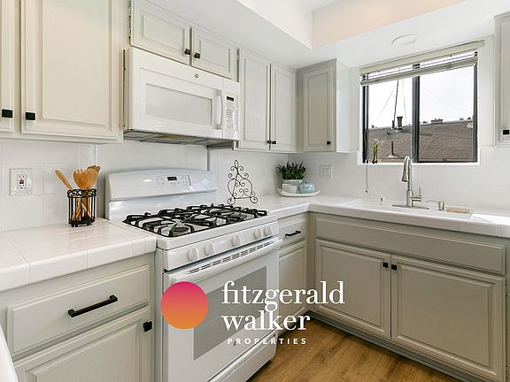 3rd image of 3670 Westwood Blvd Unit L