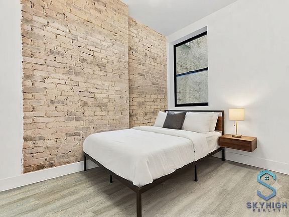 3rd image of 723 Knickerbocker Ave #3C