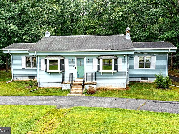 2nd image of 1240 Herbert Blvd
