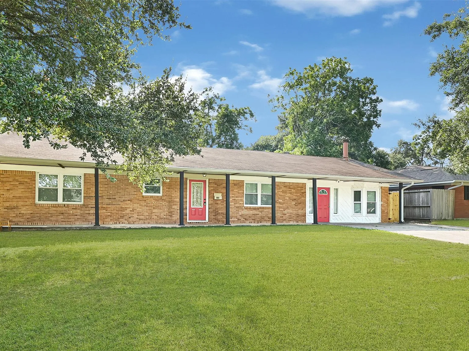 5 bed, 3.0 bath, 2900 sqft, $6,000 — Photo 1