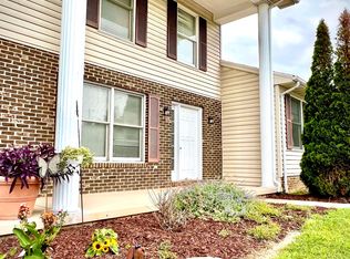 157 1st St, Broadway, VA 22815