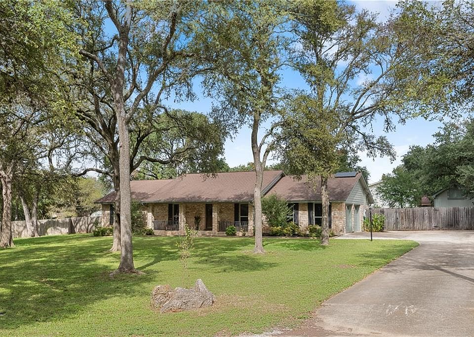 1st image of 212 Live Oak Ct